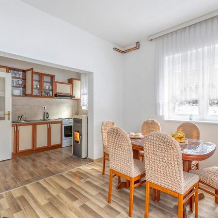 Apartman Vedro Polje Gospić Eksteriør billede