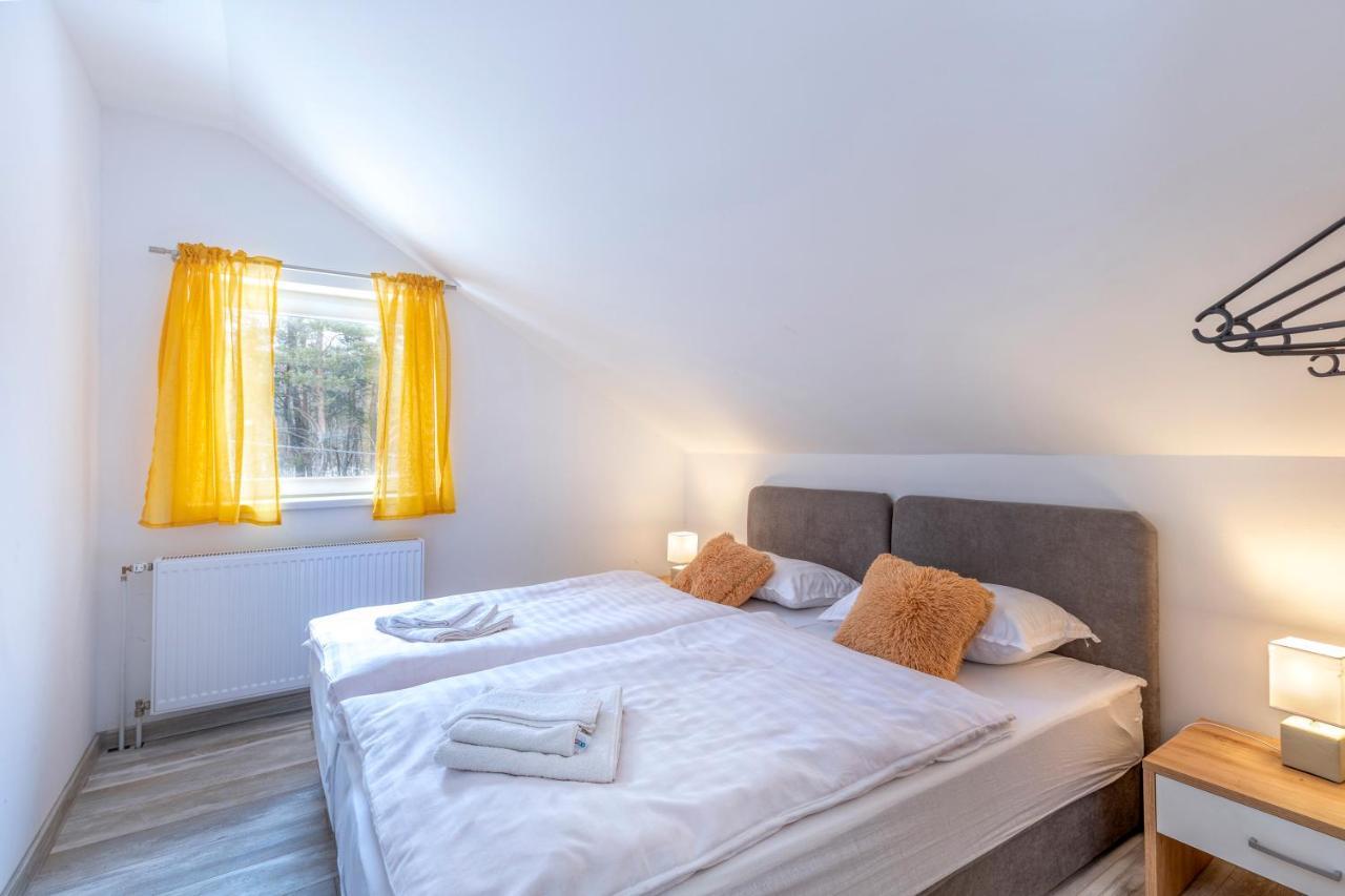 Apartman Vedro Polje Gospić Eksteriør billede