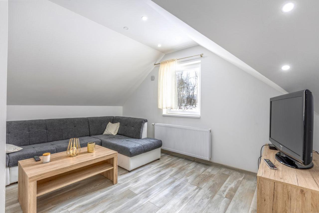 Apartman Vedro Polje Gospić Eksteriør billede